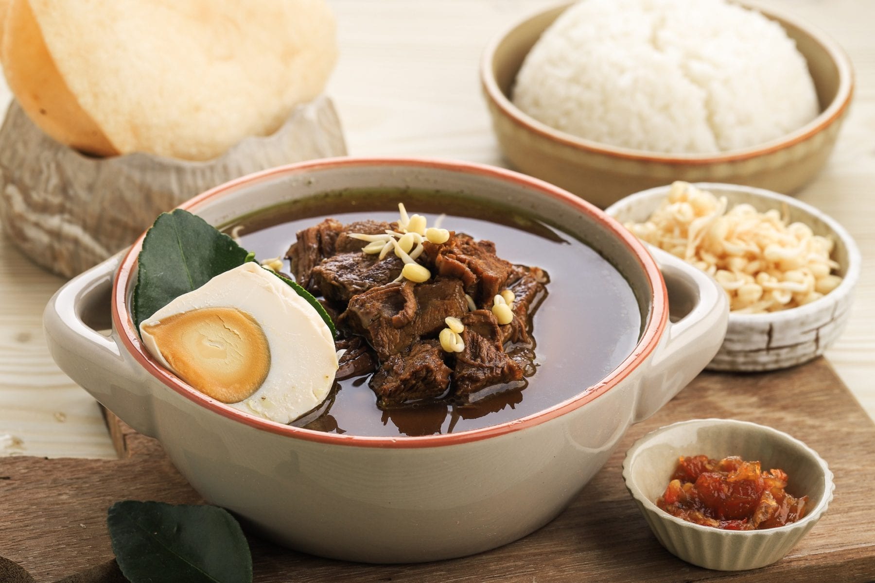 Nasi Rawon dan Odeng Legendaris di Jantung Kota Cilacap